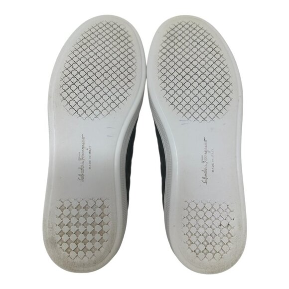 Salvatore Ferragamo Girls Quilted Black Leather Vara Bow Logo Sneakers 1.5 - Picture 10 of 16